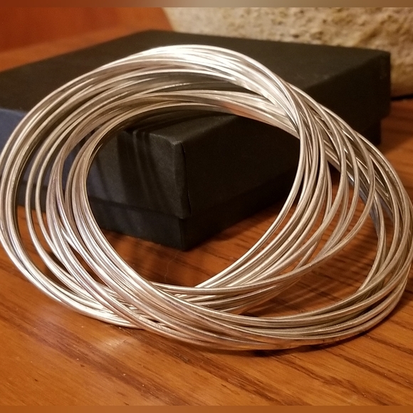 Silpada Sterling Silver 21 Bangle Salute Bracelet - Picture 2 of 12